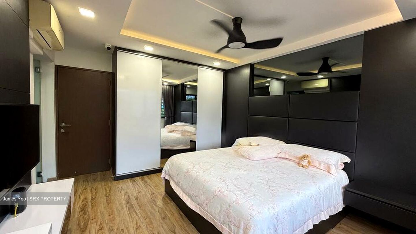 Blk 857 Tampines Parkview (Tampines), HDB Executive #571825511